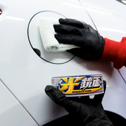 Soft99 New Scratch Clear Wax P & M (Mirror Finish) – Wosk Maskujący Rysy do Jasnych Lakierów