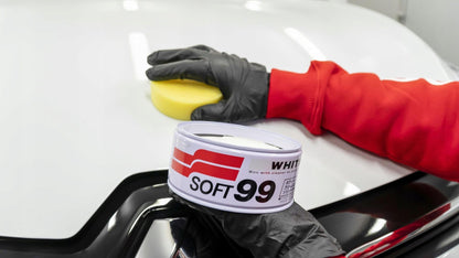 Soft99 White Soft Wax — wosk dla białych i jasnych lakierów